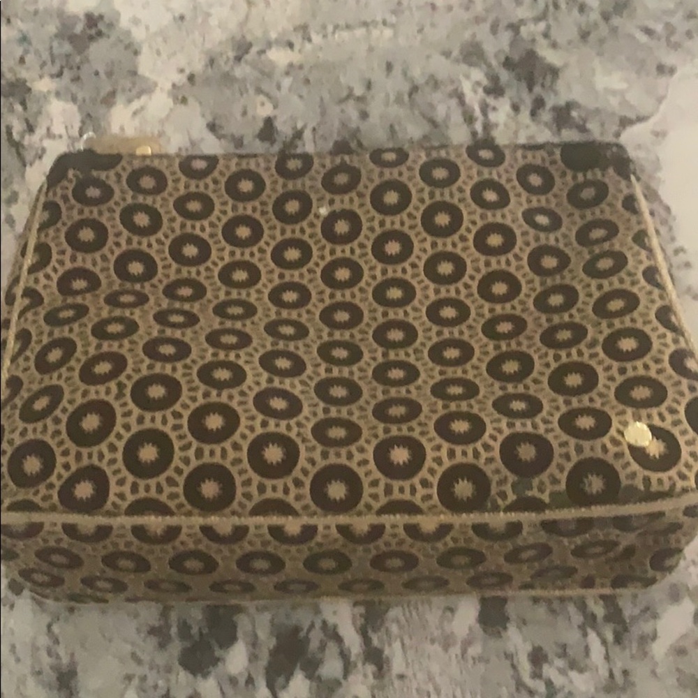 Tote bag and cosmetic pouch